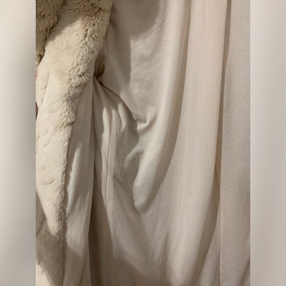 Pink Martini Beige Faux Fur Teddy Coat - Picture 7 of 10